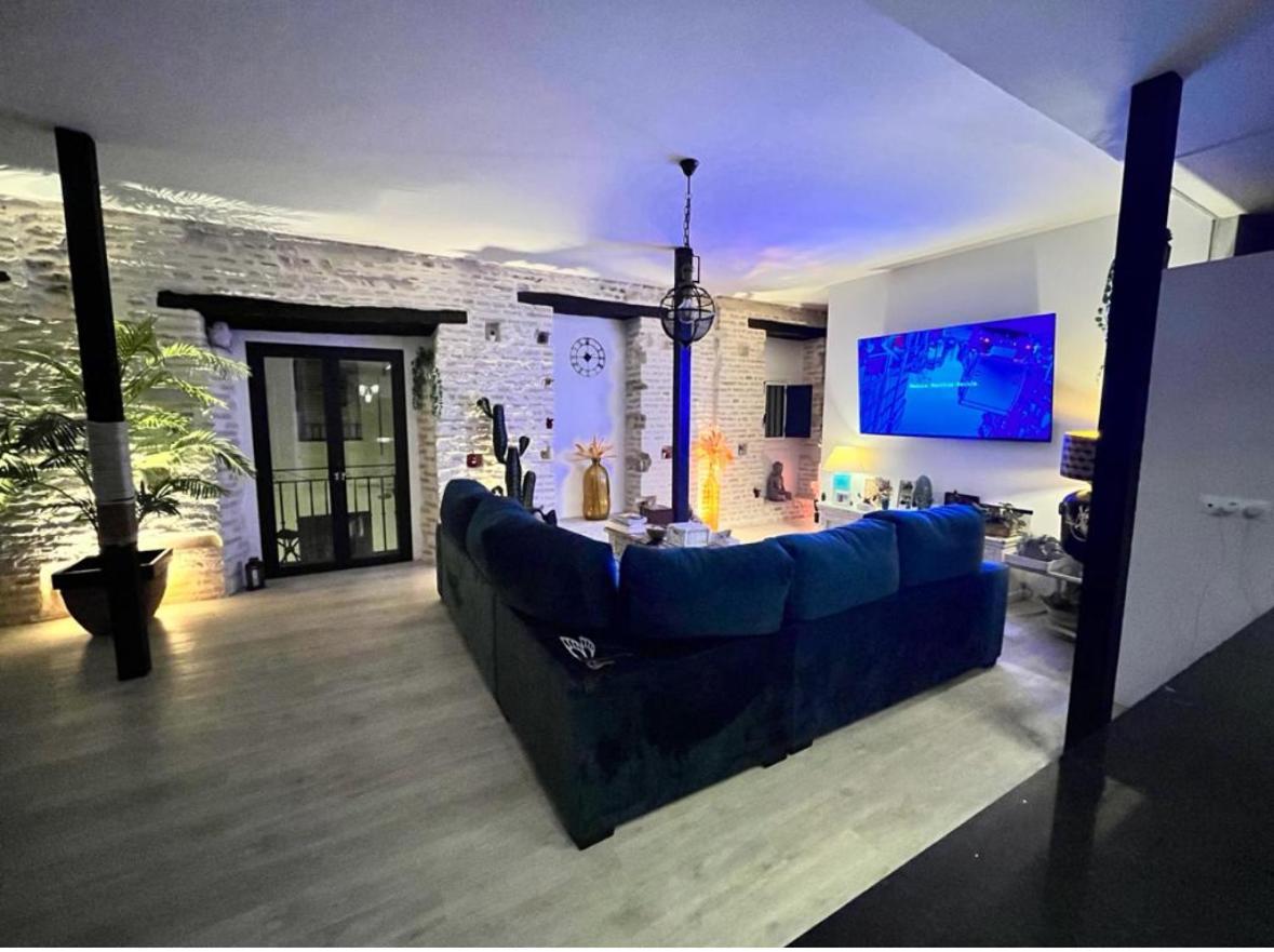 Casa Duque Compartida Familiar 1-Habitacion Con Bano Propio Seville Luaran gambar