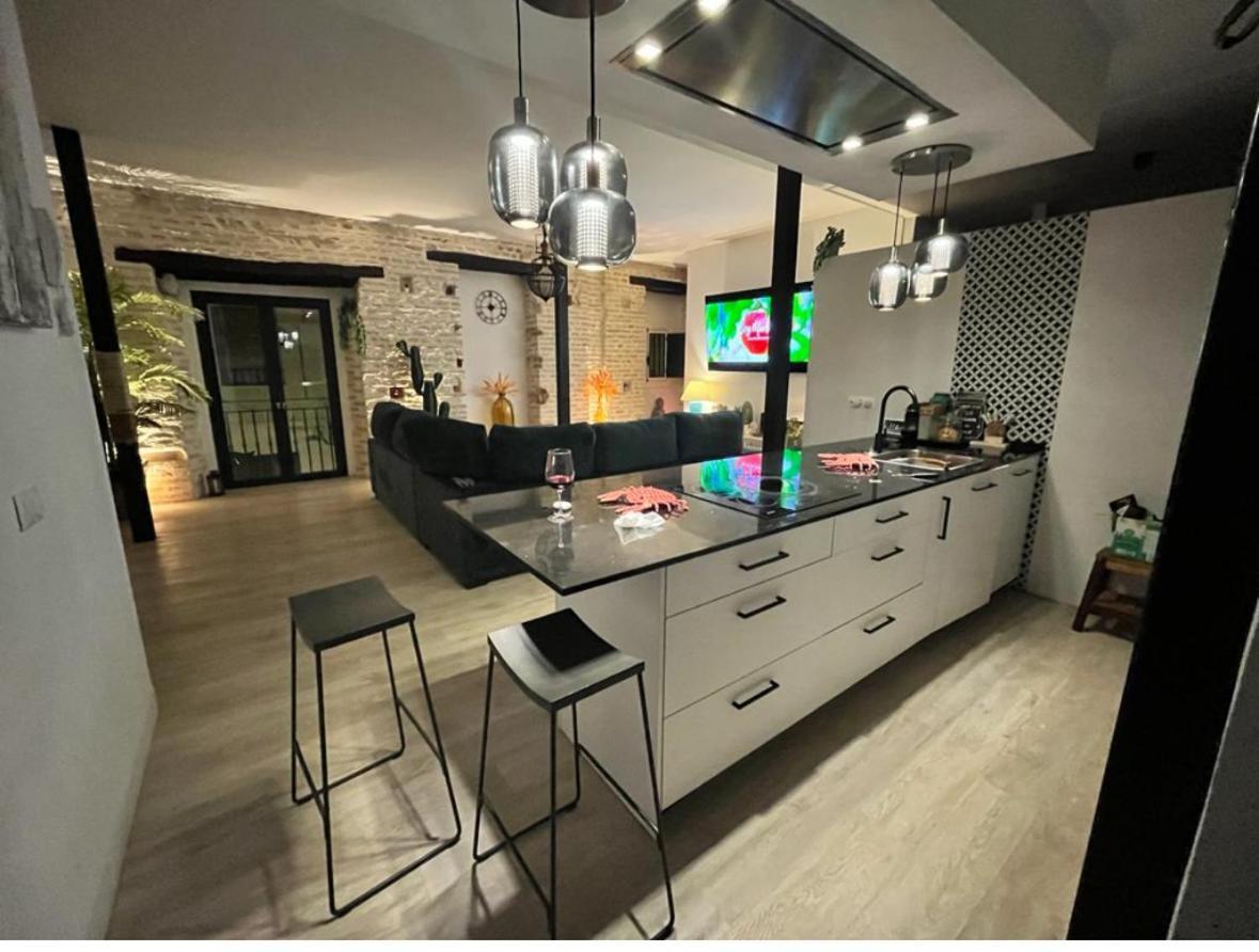 Casa Duque Compartida Familiar 1-Habitacion Con Bano Propio Seville Luaran gambar