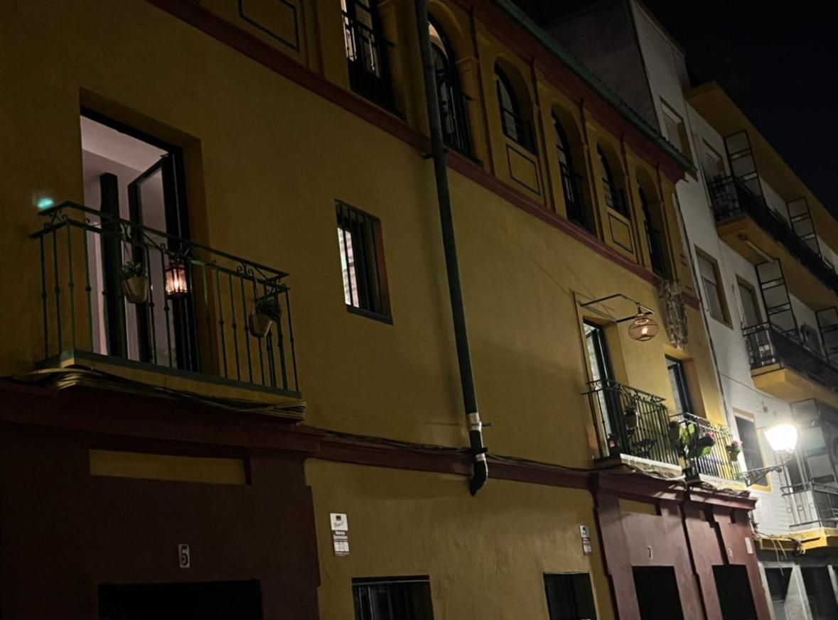 Casa Duque Compartida Familiar 1-Habitacion Con Bano Propio Seville Luaran gambar