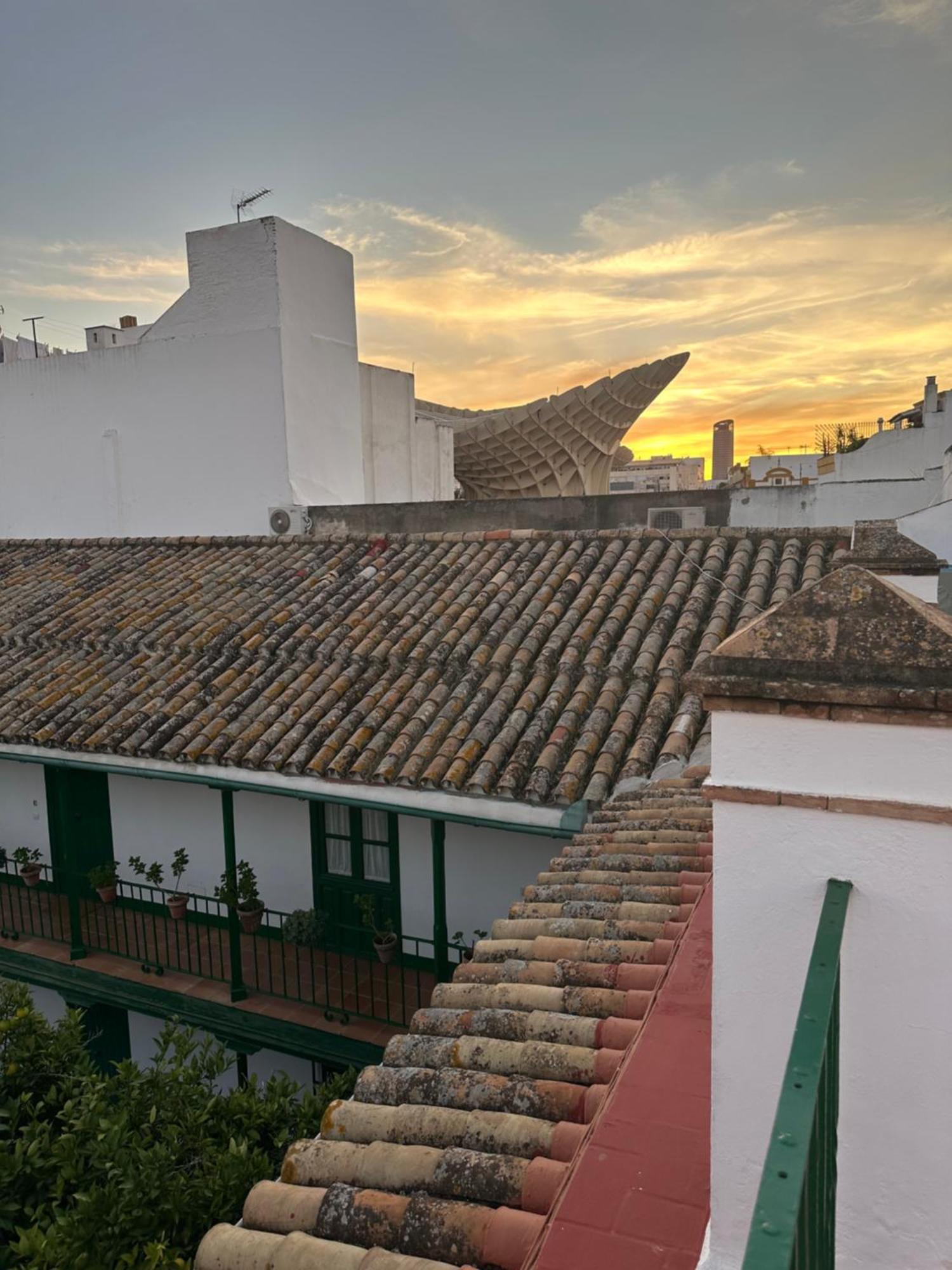 Casa Duque Compartida Familiar 1-Habitacion Con Bano Propio Seville Luaran gambar